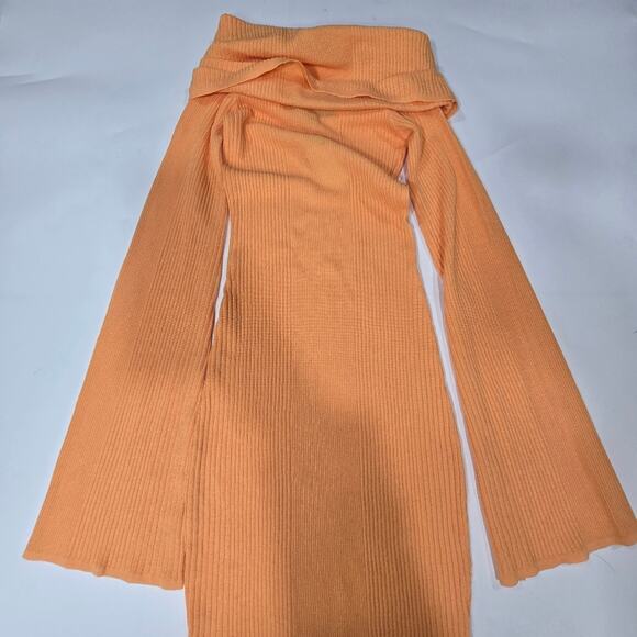 SER.O.YA Tallulah Midi Dress in Papaya - Picture 4 of 12